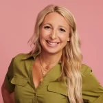 Caroline Dunn headshot